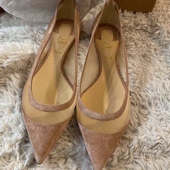 Christian Louboutin Galativi nude mesh pointed toe flat - Picture 2 of 5